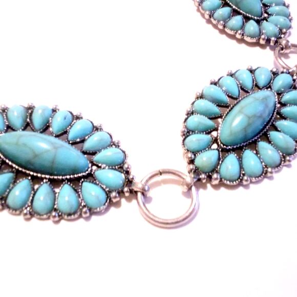 Vintage Faux Turquoise Southwestern Inspired Silver Tone Chain Belt - Picture 3 of 5